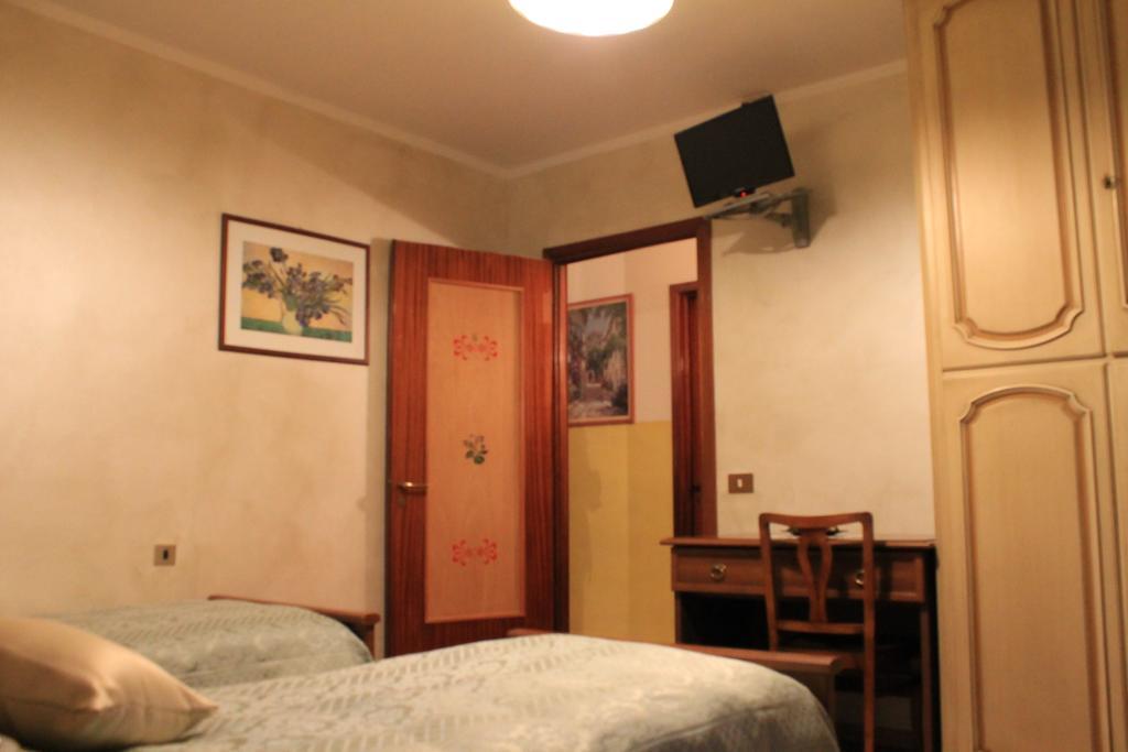 Alice Affittacamere Cesana Torinese Buitenkant foto