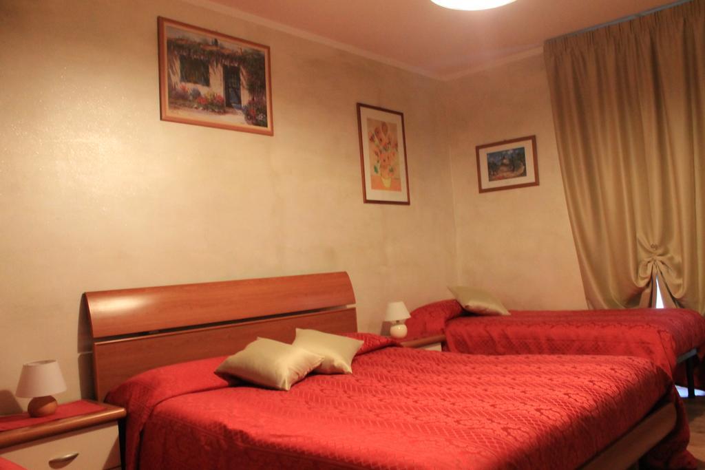 Alice Affittacamere Cesana Torinese Buitenkant foto