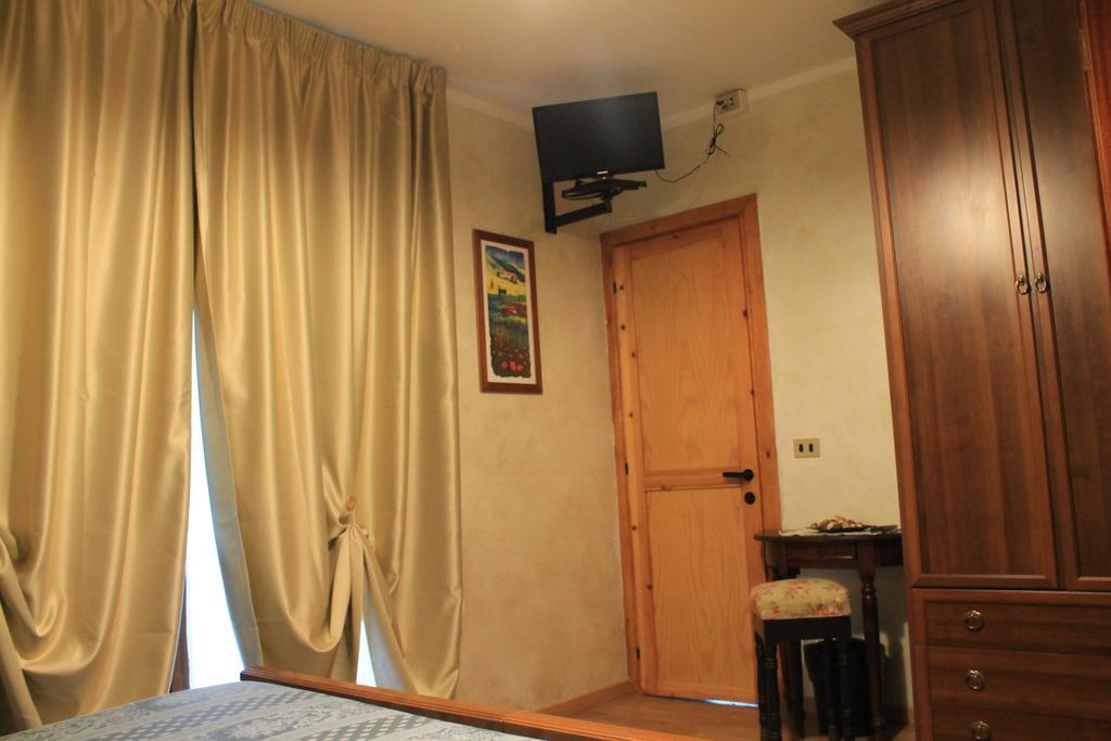 Alice Affittacamere Cesana Torinese Buitenkant foto